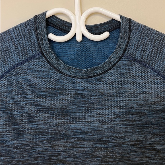 Lululemon Metal Vent Tech Short Sleeve Dark Royal Size Small - Picture 2 of 5